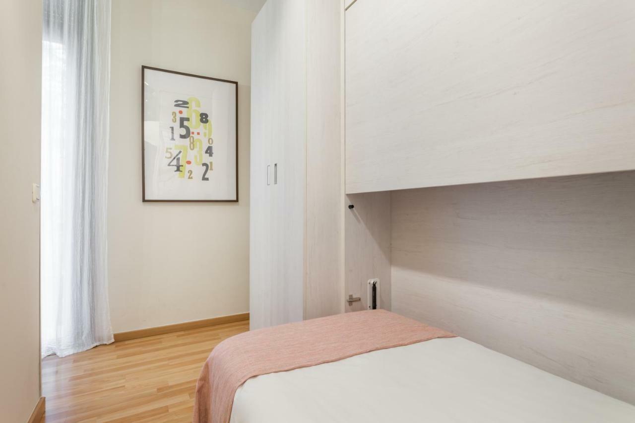 Art House Sagrada Familia Apartment Barcelona Ngoại thất bức ảnh